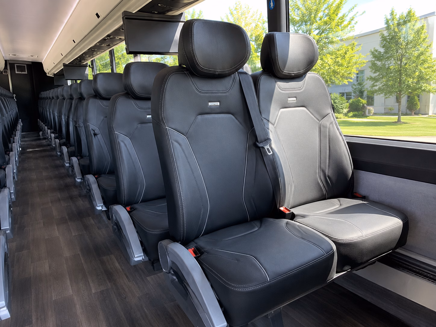 employee shuttles for sioux falls offices and job sites